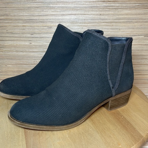 KENSIE Gerona Perforated Suede Ankle Booties, Dark Gray, US 10 - Picture 5 of 10